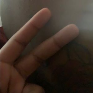 Meet your Posher, Emonee